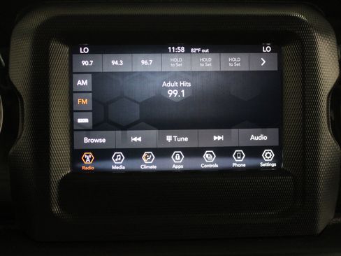 Used 2022 Jeep Wrangler Unlimited Sport AWD/4WD image 11