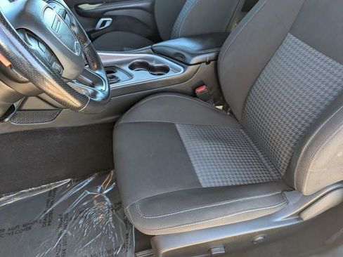 Used 2022 Dodge Challenger GT image 14