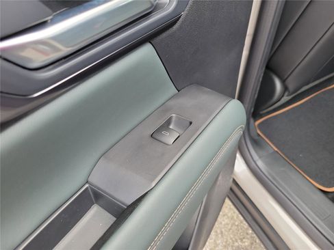 New 2026 GMC Terrain AT4 w/ Convenience Package III AWD/4WD image 17