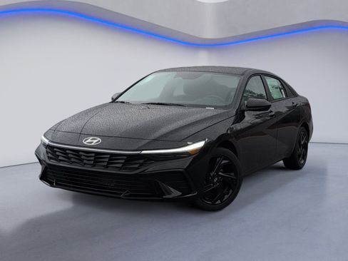 New 2026 Hyundai Elantra Sport FWD image 2