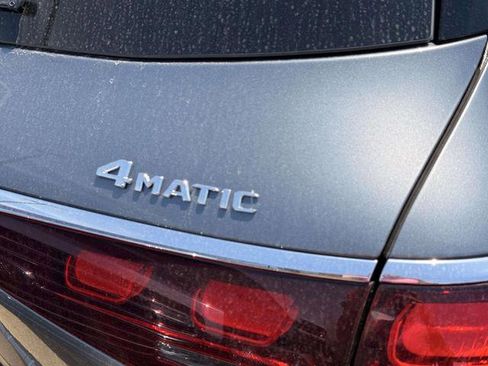 Used 2025 Mercedes-Benz GLS 580 4MATIC image 6
