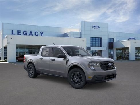 New 2026 Ford Maverick XLT w/ Equipment Group 301A AWD/4WD image 7