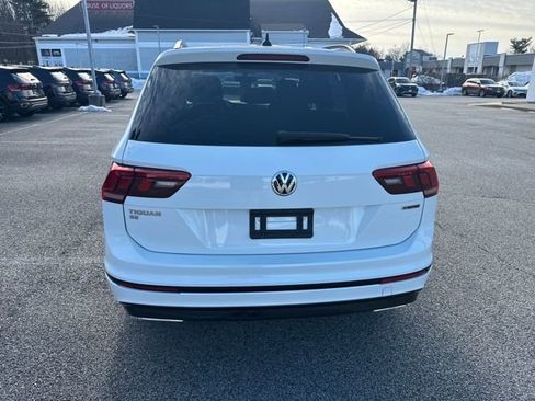 Certified 2021 Volkswagen Tiguan SE R-Line image 8