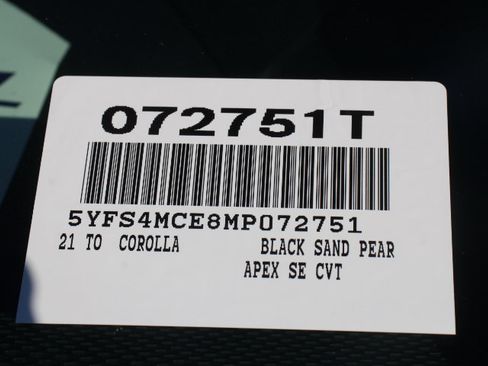 Used 2021 Toyota Corolla SE w/ Carpet Mat Package (TMS) FWD image 28