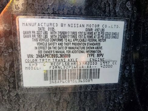 Used 2025 Nissan Kicks SV AWD/4WD image 12