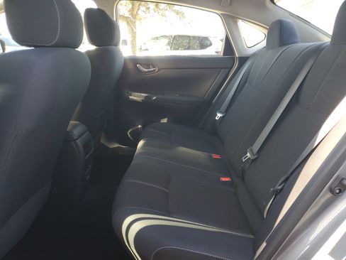 Used 2017 Nissan Sentra S image 17