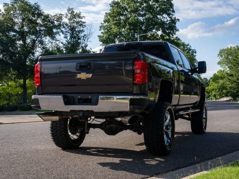 Used 2016 Chevrolet Silverado 1500 LT w/ All Star Edition AWD/4WD image 6