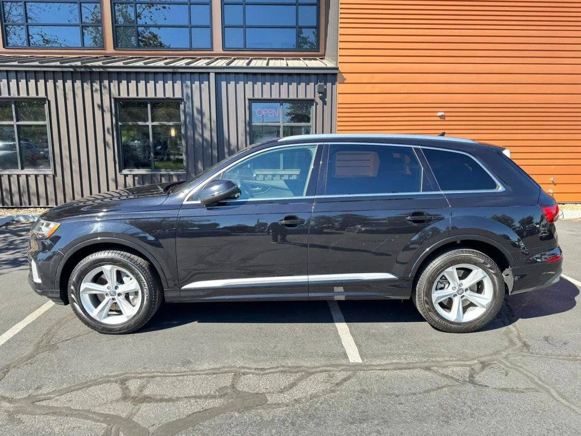 Used 2020 Audi Q7 3.0T Premium w/ Convenience Package AWD/4WD image 2