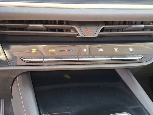 Certified 2025 Buick Envision Sport Touring image 15