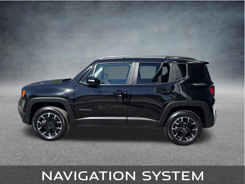 Used 2023 Jeep Renegade Latitude AWD/4WD image 2