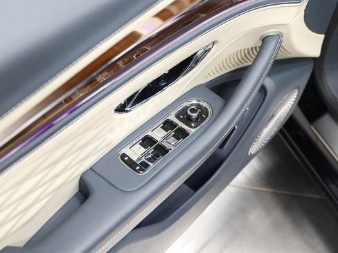 Used 2020 Bentley Flying Spur W12 w/ First Edition Specification AWD/4WD image 11