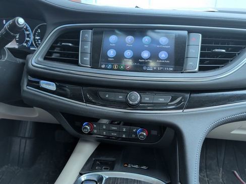 Used 2023 Buick Enclave Avenir w/ Avenir Technology Package AWD/4WD image 19