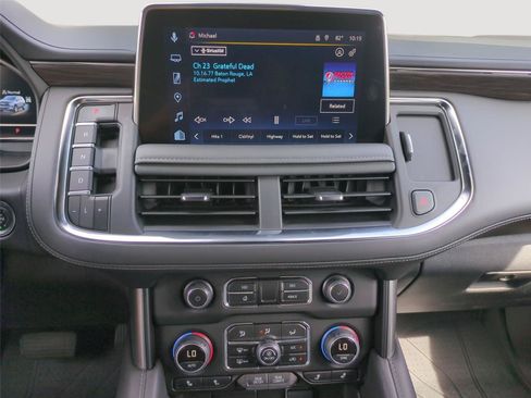 Used 2024 Chevrolet Tahoe Z71 w/ Luxury Package AWD/4WD image 28