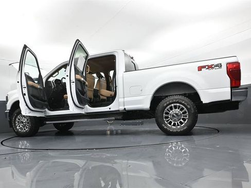 Certified 2022 Ford F250 Lariat w/ Lariat Ultimate Package AWD/4WD image 47