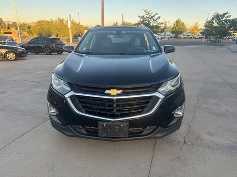 Used 2018 Chevrolet Equinox LT w/ Sun & Infotainment Package FWD image 2