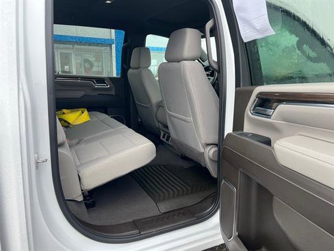 Used 2024 Chevrolet Silverado 3500 LT w/ Convenience Package AWD/4WD image 11