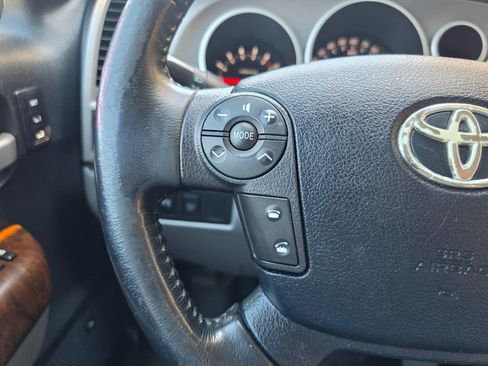 Used 2010 Toyota Tundra Platinum AWD/4WD image 17