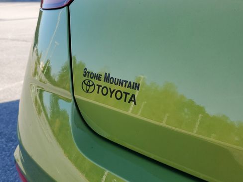 Used 2024 Hyundai Venue SEL image 8