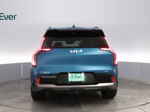 Used 2024 Kia EV9 GT-Line image 13