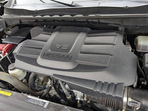 Used 2021 Nissan Titan PRO-4X w/ Pro-4x Convenience Package image 38