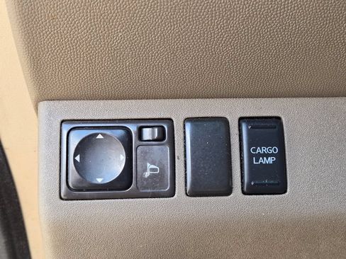 Used 2011 Nissan Frontier SV RWD image 22