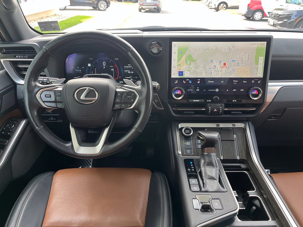 Used 2024 Lexus GX 550 w/ Accessory Package (Z1) AWD/4WD image 15