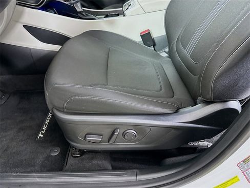 Used 2022 Hyundai Tucson SEL w/ Convenience Package image 9