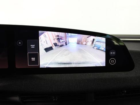 Used 2024 Lucid Air Touring image 25