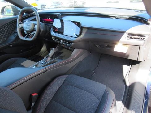 Used 2025 Dodge Charger R/T w/ Sun & Sound Package image 11