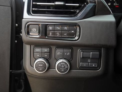 Used 2025 GMC Yukon AT4 Ultimate w/ LPO, Floor Liner Package AWD/4WD image 24