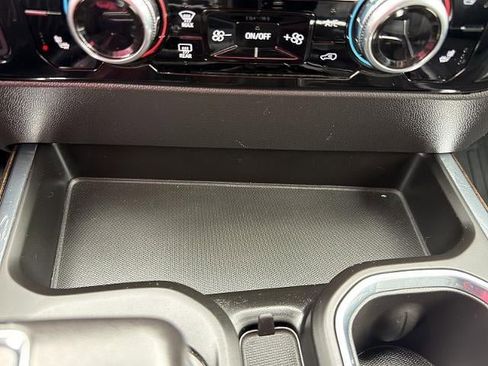 Used 2022 GMC Sierra 1500 Elevation w/ Elevation Premium Package image 38