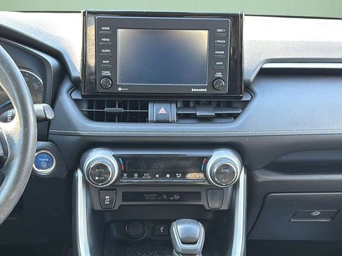 Used 2022 Toyota RAV4 XLE w/ Convenience Package image 22