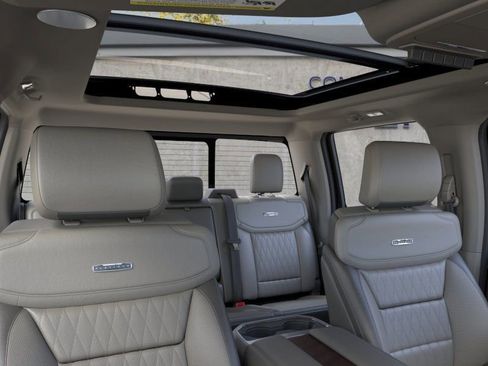 New 2026 Ford F250 Platinum w/ Platinum Plus Package AWD/4WD image 22