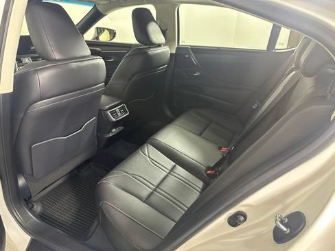 Used 2023 Lexus ES 350 Ultra Luxury w/ Accessory Package (Z2) FWD image 20