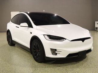 Used 2018 Tesla Model X 75D video 1