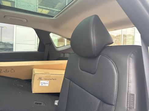 New 2025 Hyundai Tucson Limited image 57