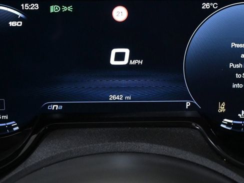 Used 2025 Alfa Romeo Tonale AWD/4WD image 12