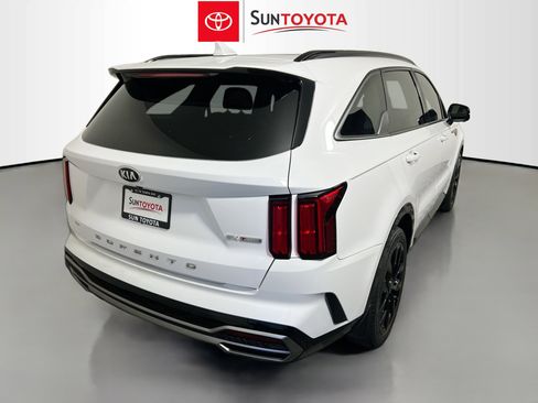 Used 2021 Kia Sorento SX FWD image 4