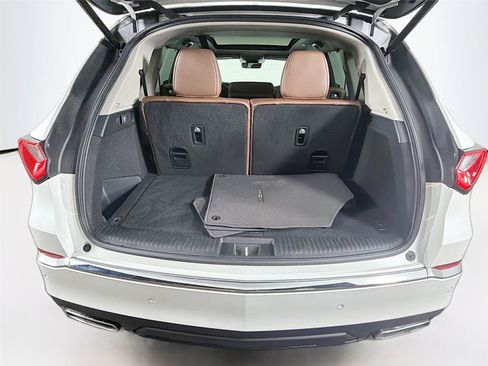 Used 2023 Acura MDX SH-AWD w/ Technology Package image 14