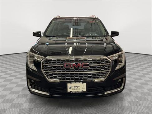Used 2022 GMC Terrain Denali w/ LPO, 'HIT The Road' Package image 7