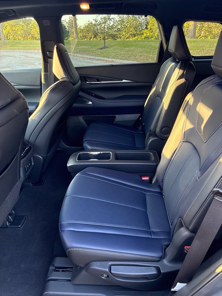 Used 2026 INFINITI QX60 Sport w/ Dark Cargo Package AWD/4WD image 8