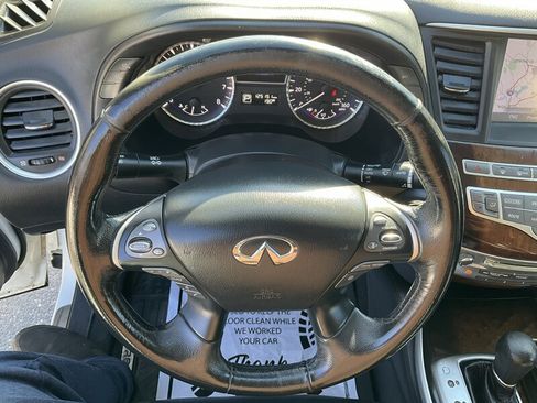 Used 2015 INFINITI QX60 AWD w/ Deluxe Touring Package image 28