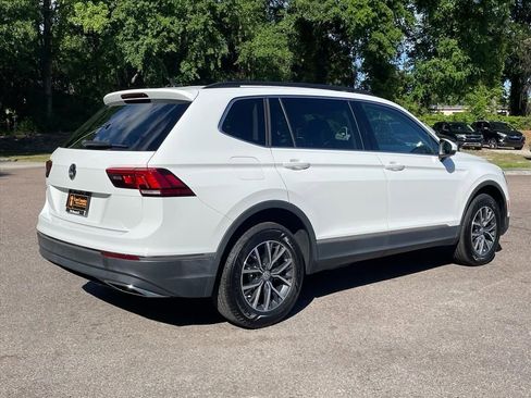 Used 2020 Volkswagen Tiguan SE FWD image 25