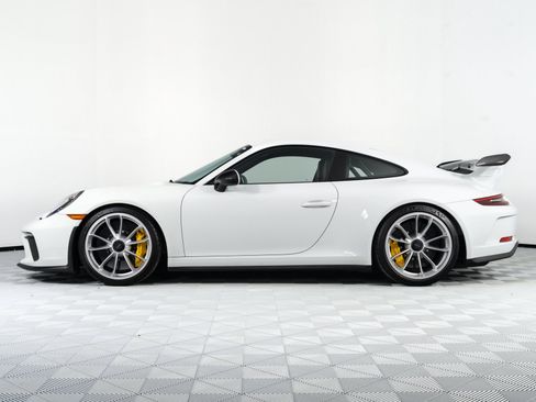 Used 2018 Porsche 911 GT3 image 4