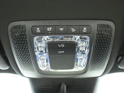 Used 2025 Mercedes-Benz GLB 250 4MATIC image 20