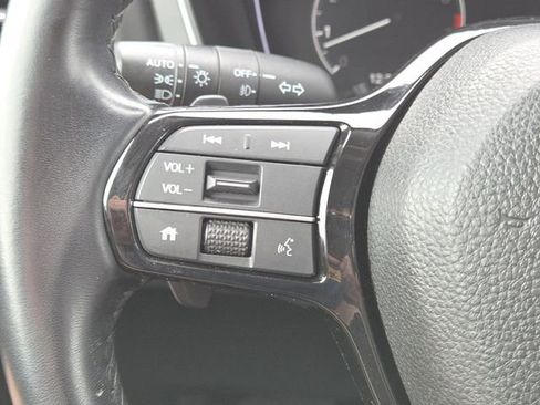Used 2023 Honda Pilot EX-L image 12