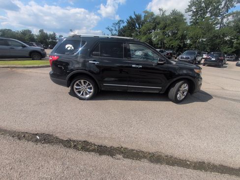 Used 2015 Ford Explorer Limited w/ Equipment Group 301A AWD/4WD image 15