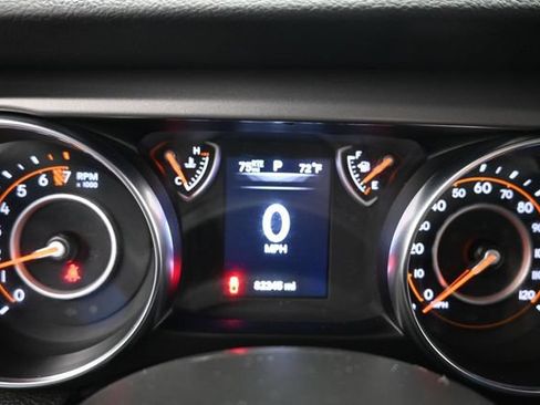 Used 2021 Jeep Gladiator Sport AWD/4WD image 17