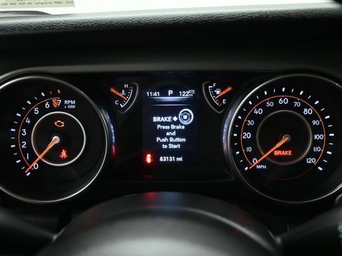Used 2021 Jeep Wrangler Unlimited Sport AWD/4WD image 13