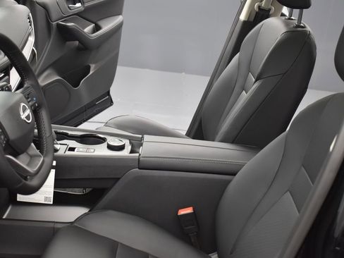 New 2026 Nissan Rogue SV w/ SV Premium Package image 17